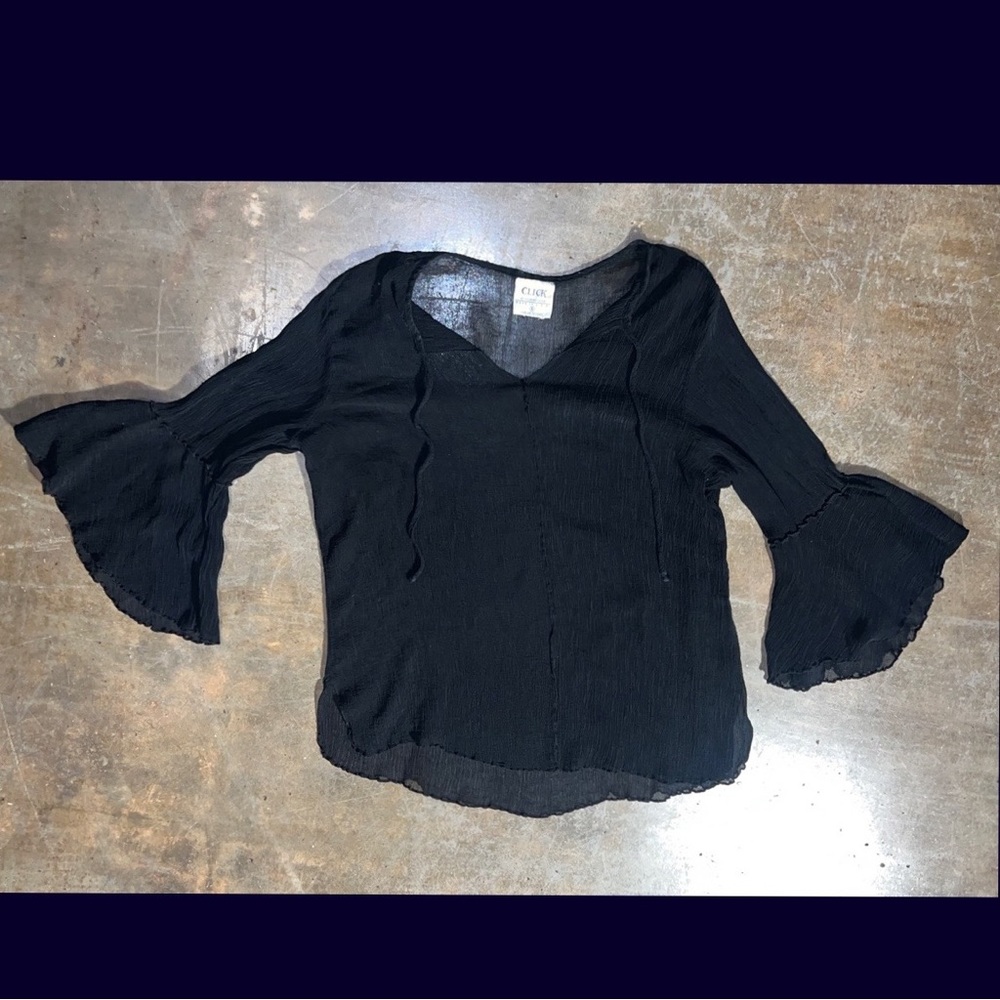 Black sheer crinkly fabric 3/4 length bell sleeve blouse w center seam, size S